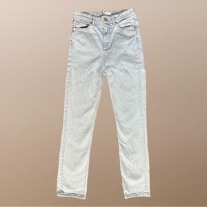 ZARA High-Rise Straight Leg Jeans Ultra Light-Wash Women’s Size 8.